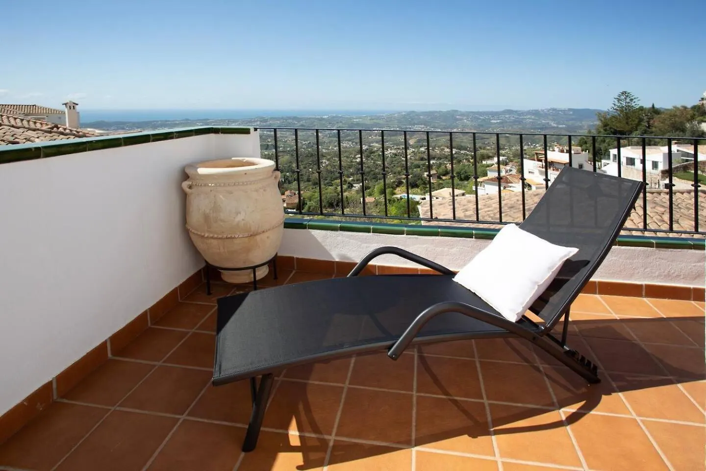 Sea View Penthouse In Historic Mijas Pueblo Apartment
