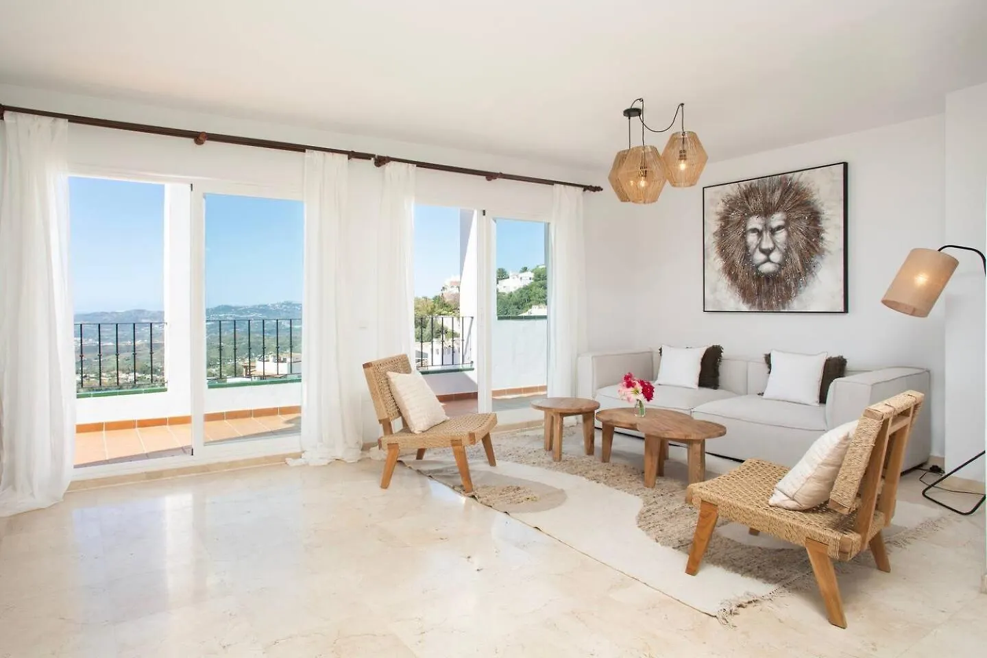 Sea View Penthouse In Historic Mijas Pueblo Apartment